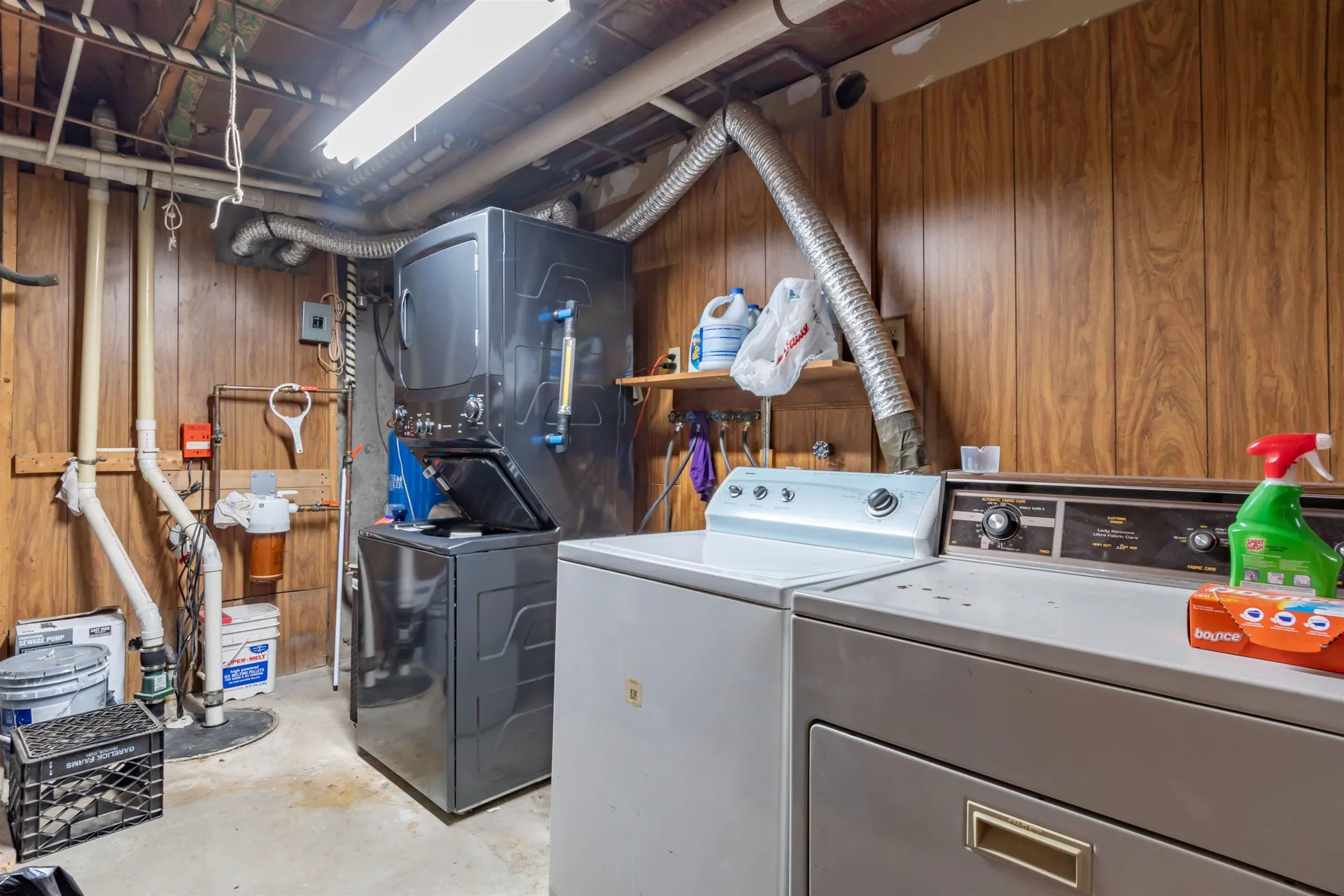 1102 Mammoth Road Pelham NH 03076