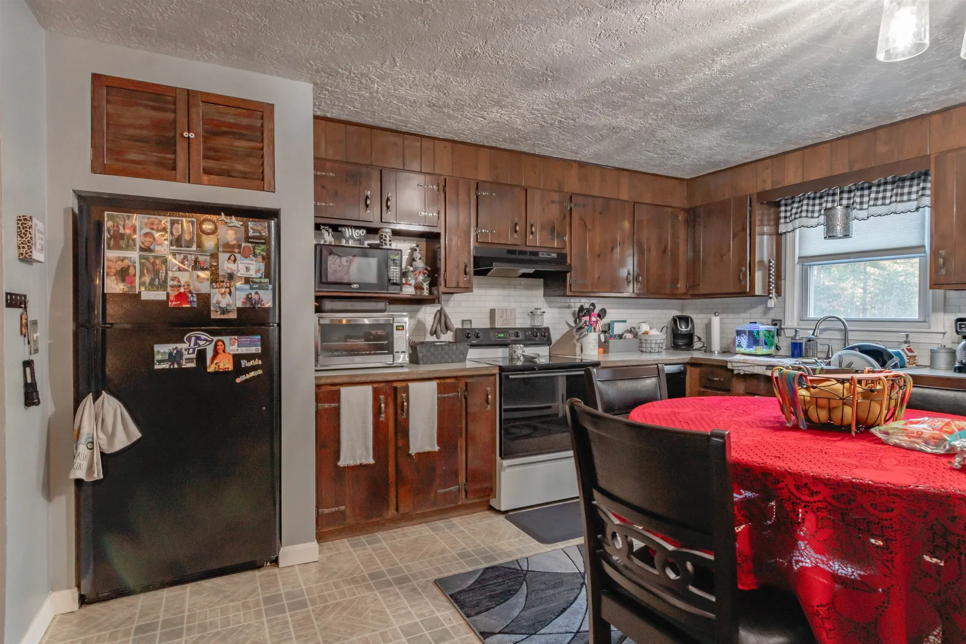 1102 Mammoth Road Pelham NH 03076