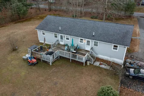 1102 Mammoth Road Pelham NH 03076
