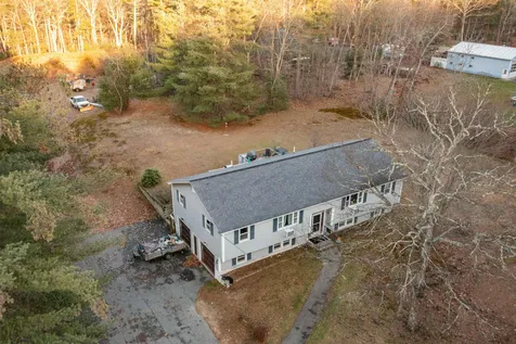 1102 Mammoth Road Pelham NH 03076