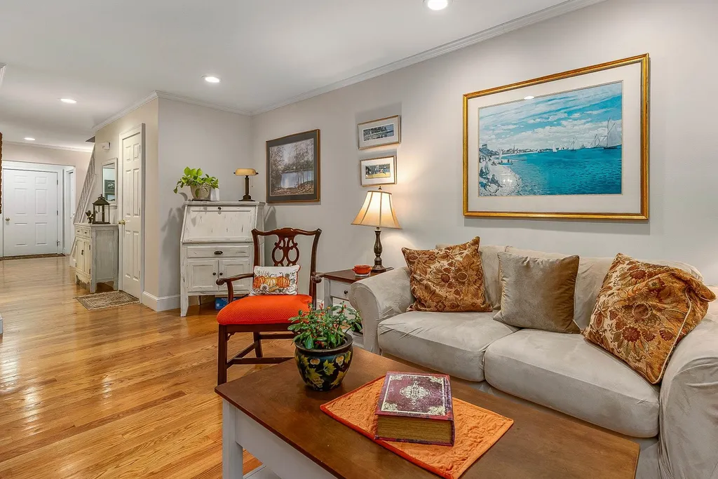 579 Sagamore Avenue Portsmouth NH 03801
