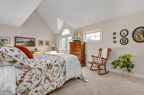 579 Sagamore Avenue Portsmouth NH 03801