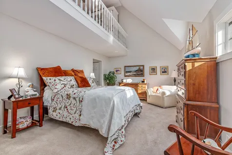 579 Sagamore Avenue Portsmouth NH 03801