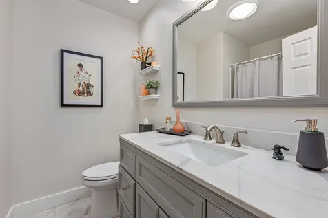 579 Sagamore Avenue Portsmouth NH 03801