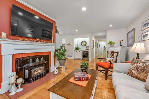 579 Sagamore Avenue Portsmouth NH 03801