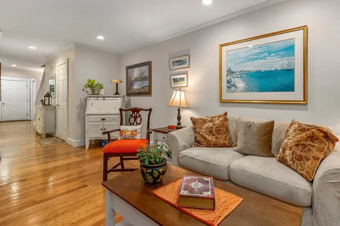 579 Sagamore Avenue Portsmouth NH 03801