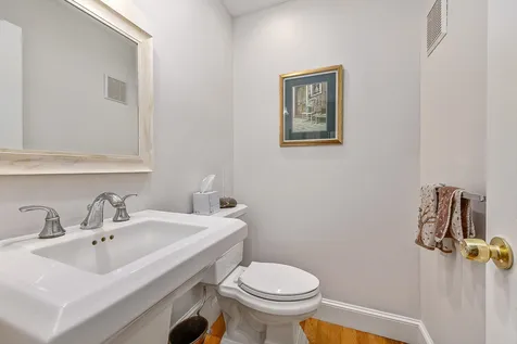 579 Sagamore Avenue Portsmouth NH 03801