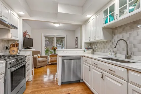 579 Sagamore Avenue Portsmouth NH 03801