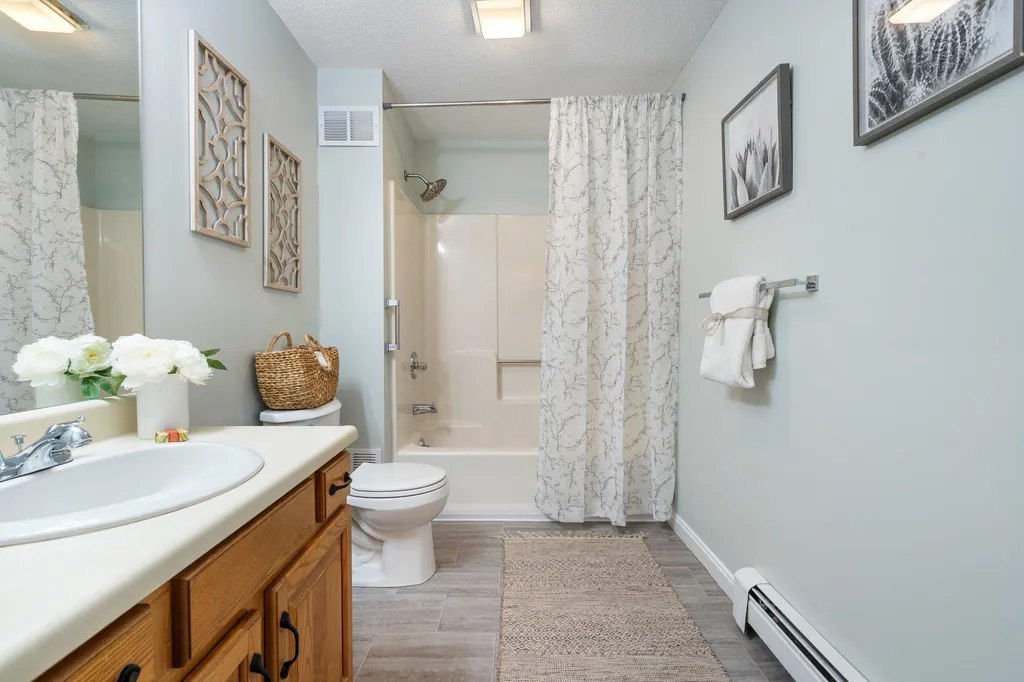41 Laxson Avenue Manchester NH 03103