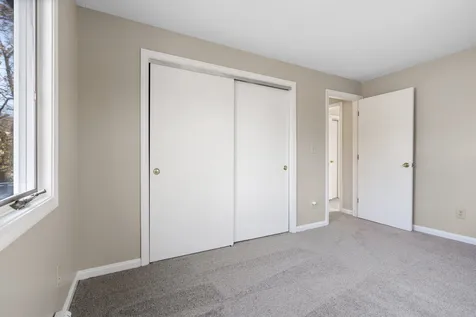 41 Laxson Avenue Manchester NH 03103