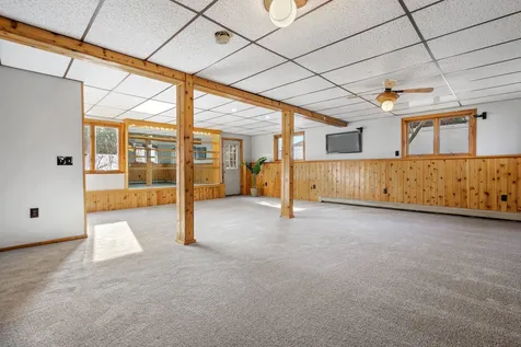 41 Laxson Avenue Manchester NH 03103