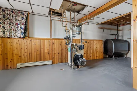 41 Laxson Avenue Manchester NH 03103