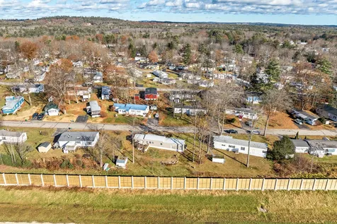 10 South Fuchsia Drive Rochester NH 03867