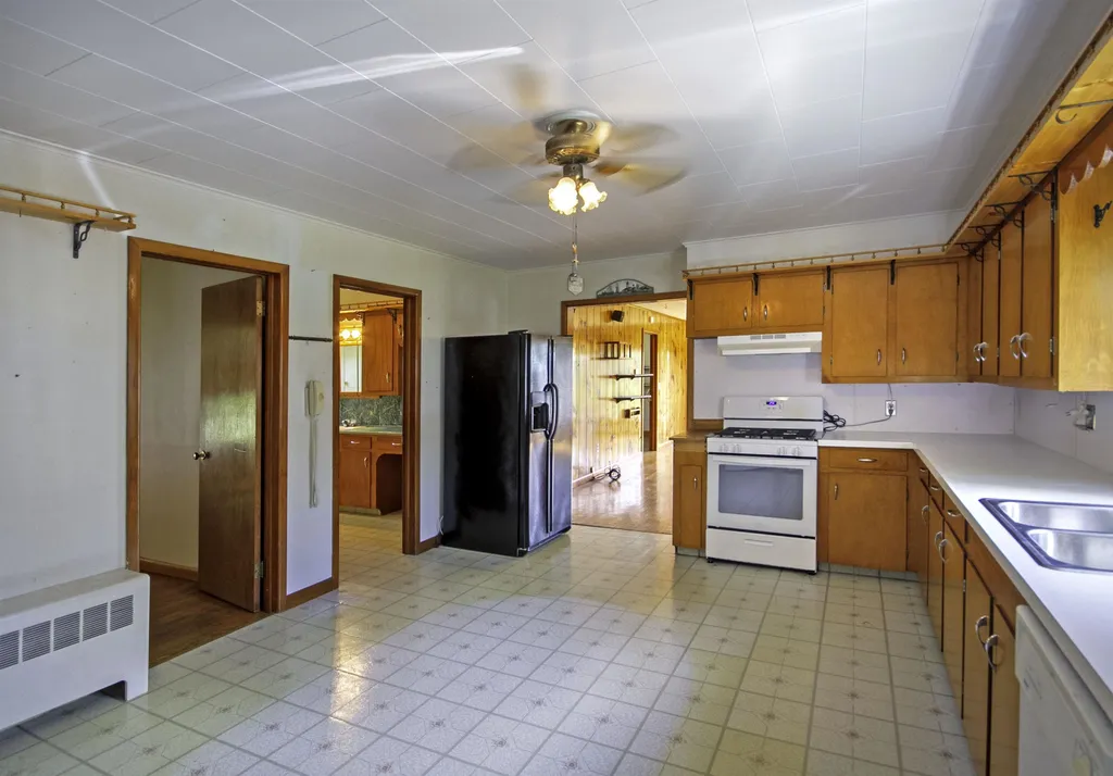100 Comfort Hill Road Vergennes VT 05491