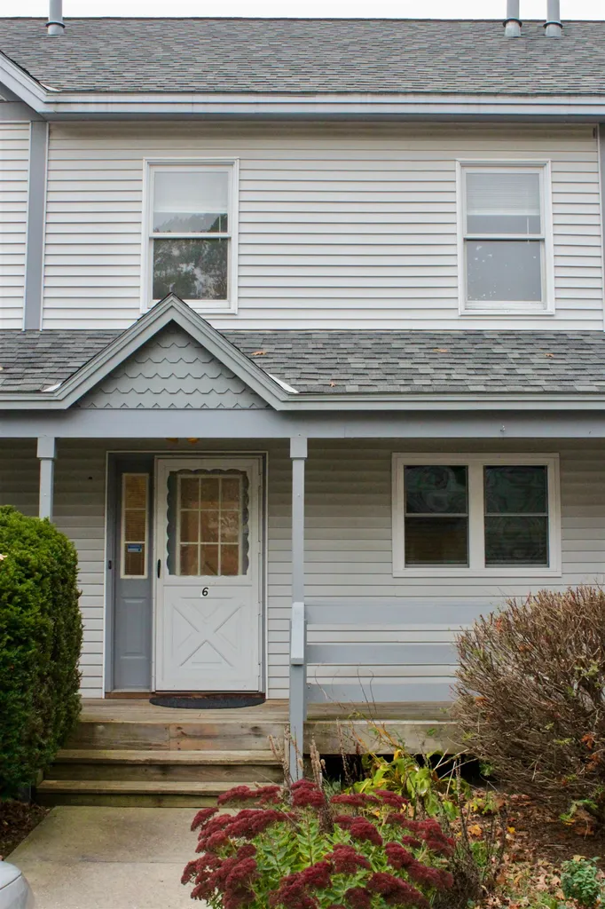 282 Ethan Allen Parkway Burlington VT 05408