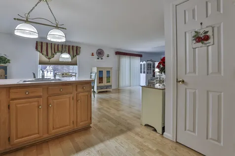 1 Canter Court Nashua NH 03063