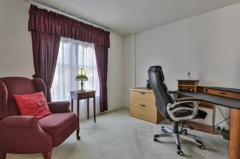 1 Canter Court Nashua NH 03063