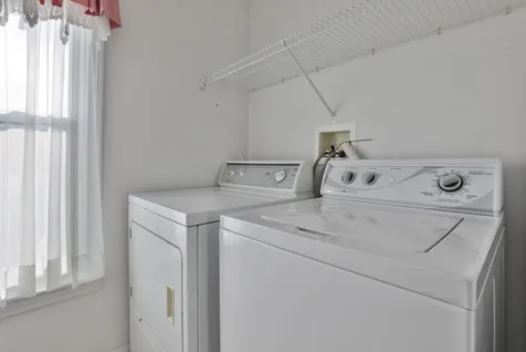 1 Canter Court Nashua NH 03063