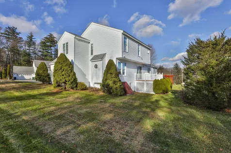 1 Canter Court Nashua NH 03063