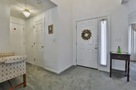 1 Canter Court Nashua NH 03063