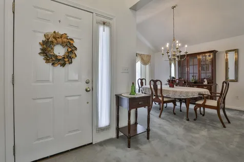 1 Canter Court Nashua NH 03063