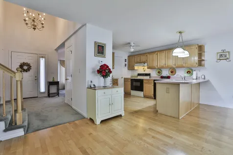1 Canter Court Nashua NH 03063