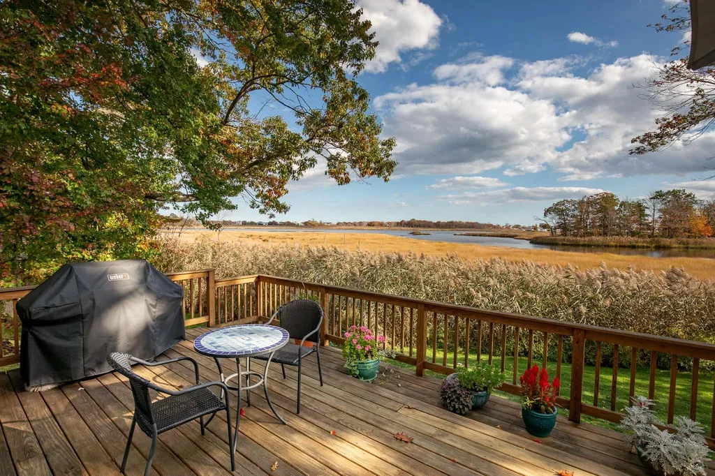 21 Birch Road Hampton NH 03842
