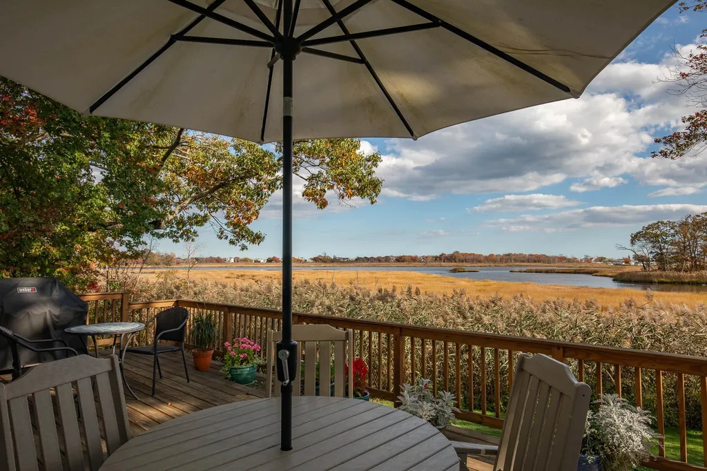 21 Birch Road Hampton NH 03842