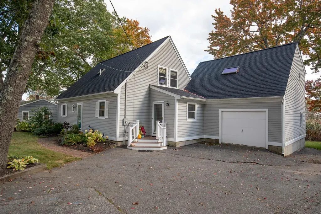 21 Birch Road Hampton NH 03842