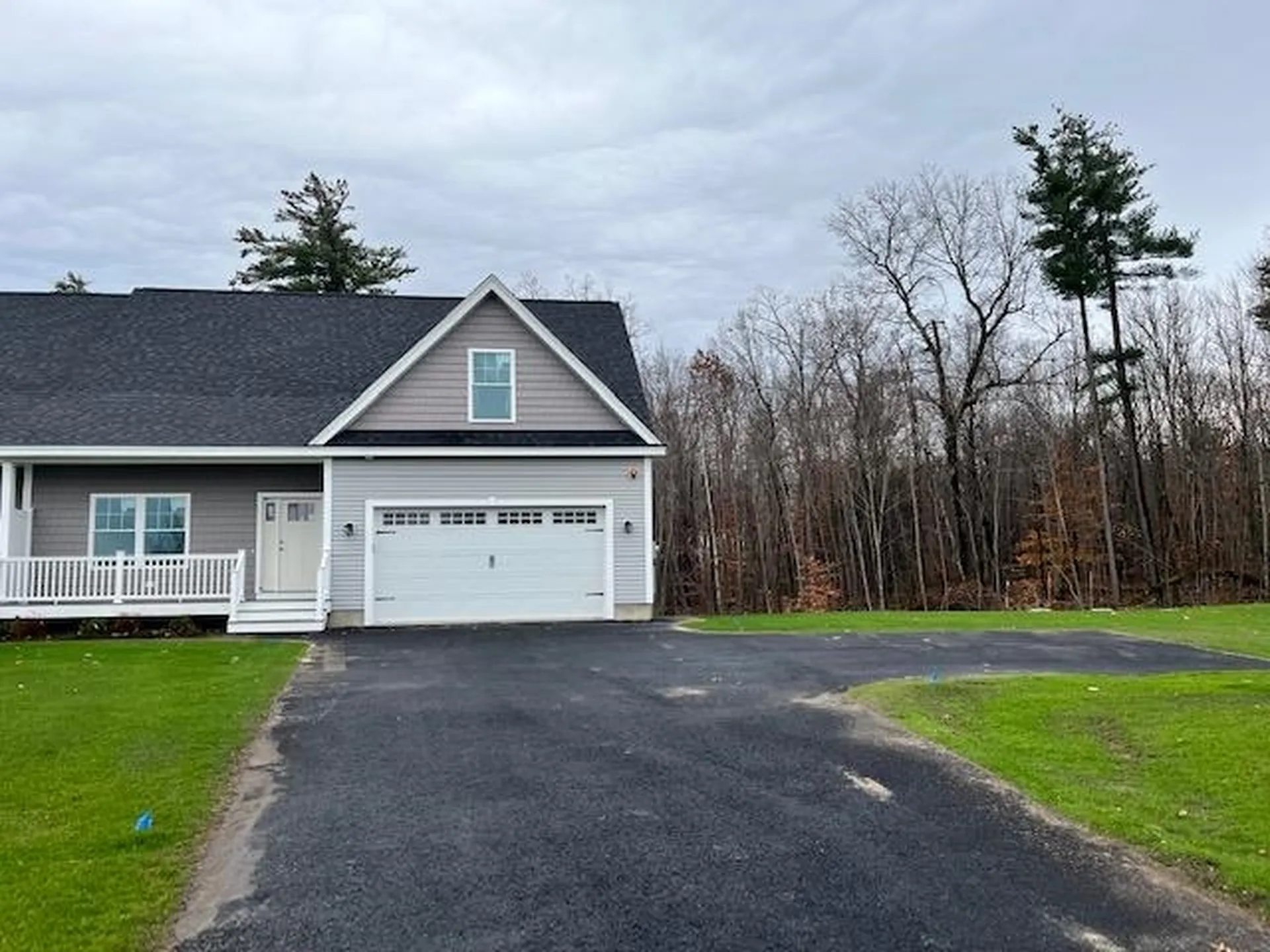 19 Gypsum Lane Chester NH 03036
