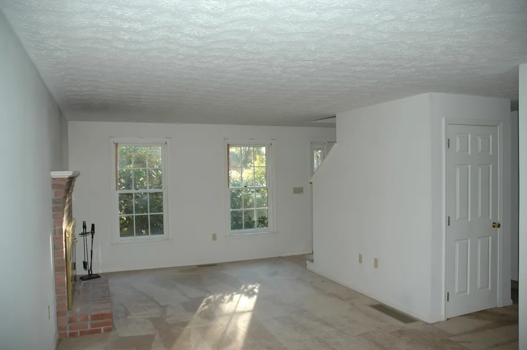 2 Rookery Way Litchfield NH 03052