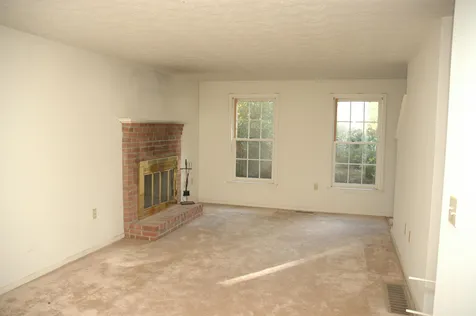 2 Rookery Way Litchfield NH 03052