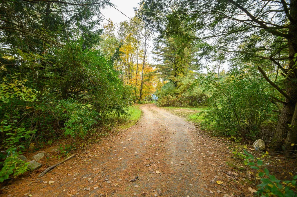 26 Hayden Lane Milford NH 03055