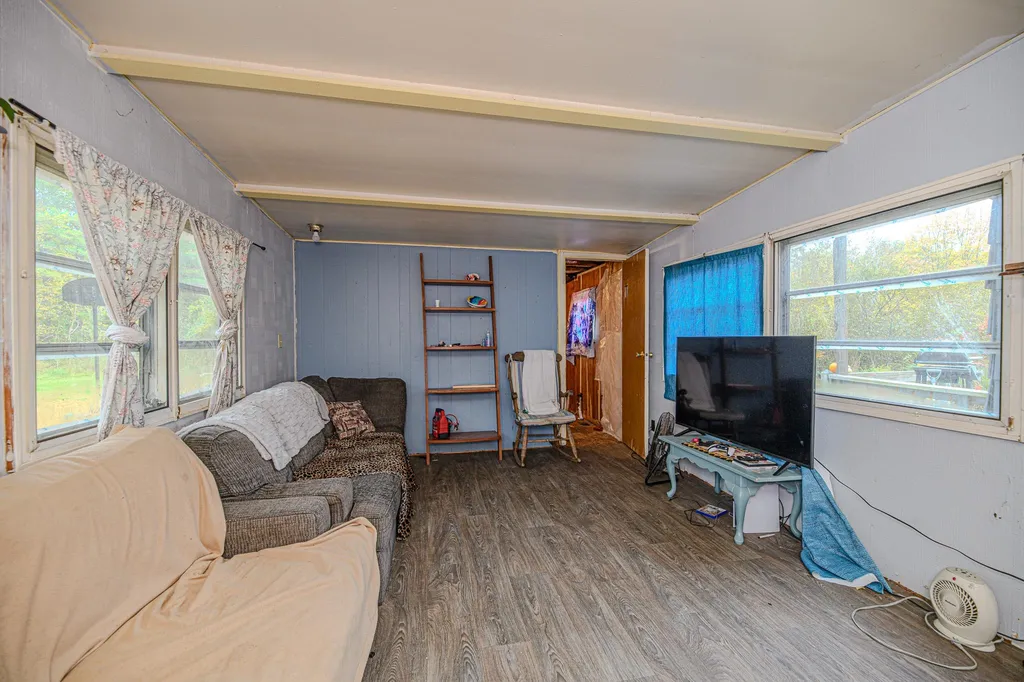 26 Hayden Lane Milford NH 03055