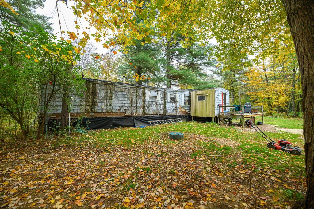 26 Hayden Lane Milford NH 03055