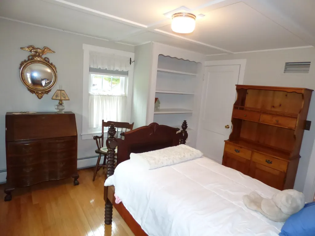 324 Center Street Wolfeboro NH 03894