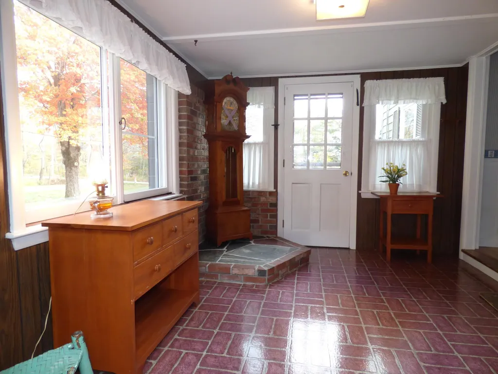 324 Center Street Wolfeboro NH 03894