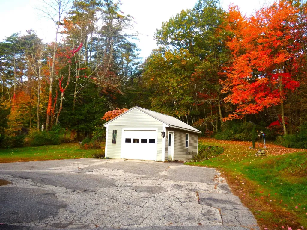 324 Center Street Wolfeboro NH 03894