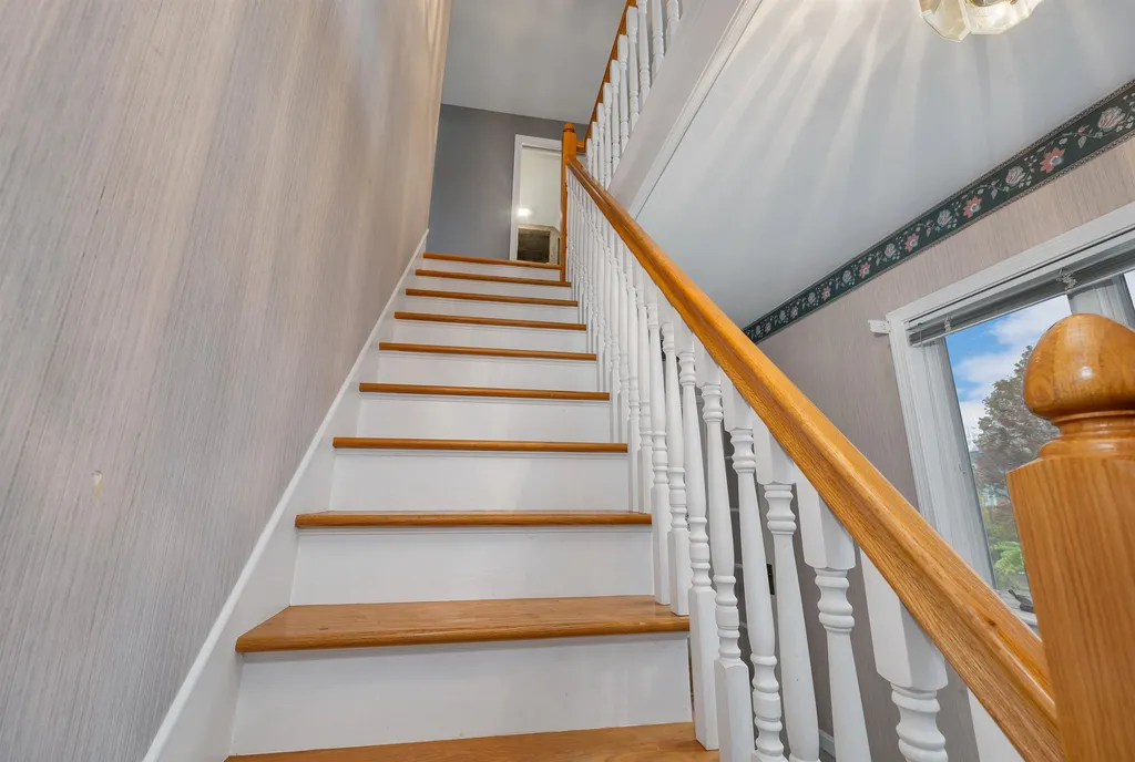 45 Pearl Street Franklin NH 03235