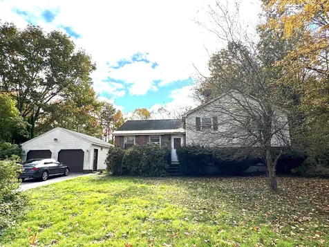 22 Clay Street Merrimack NH 03054