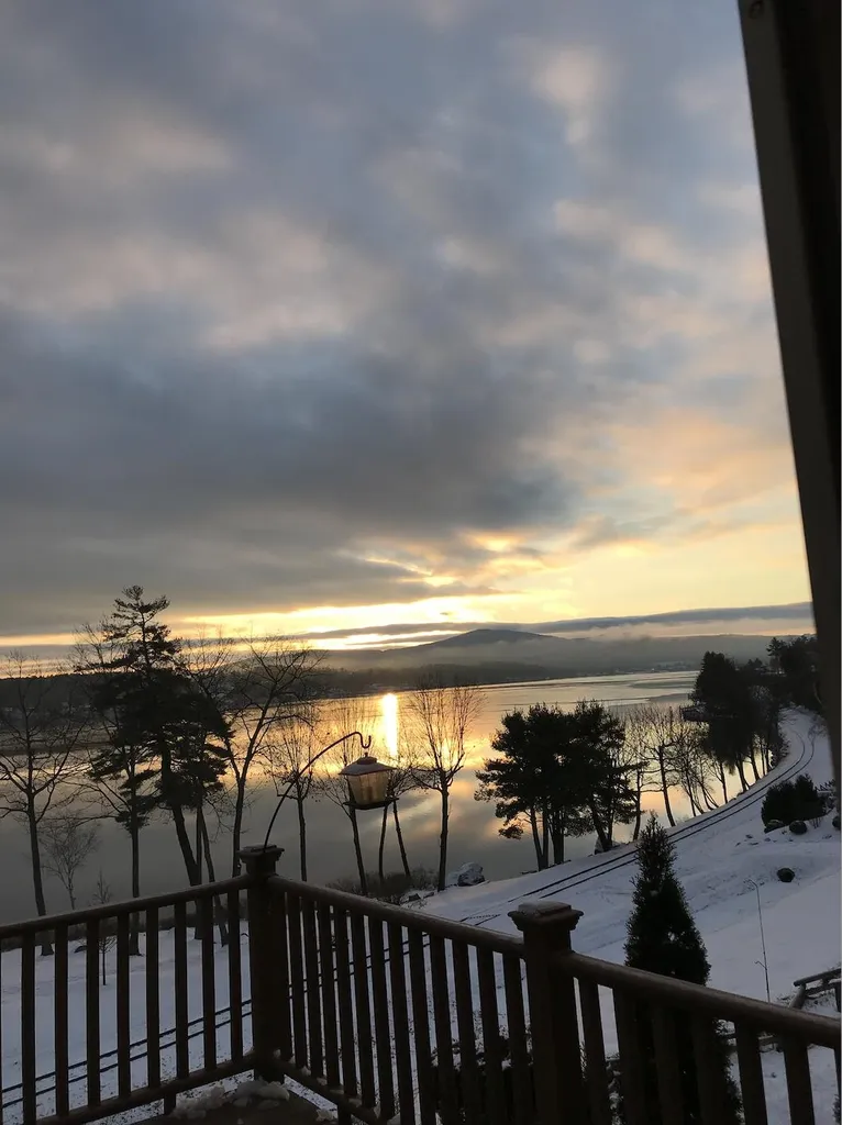 23 Rose Point Laconia NH 03246