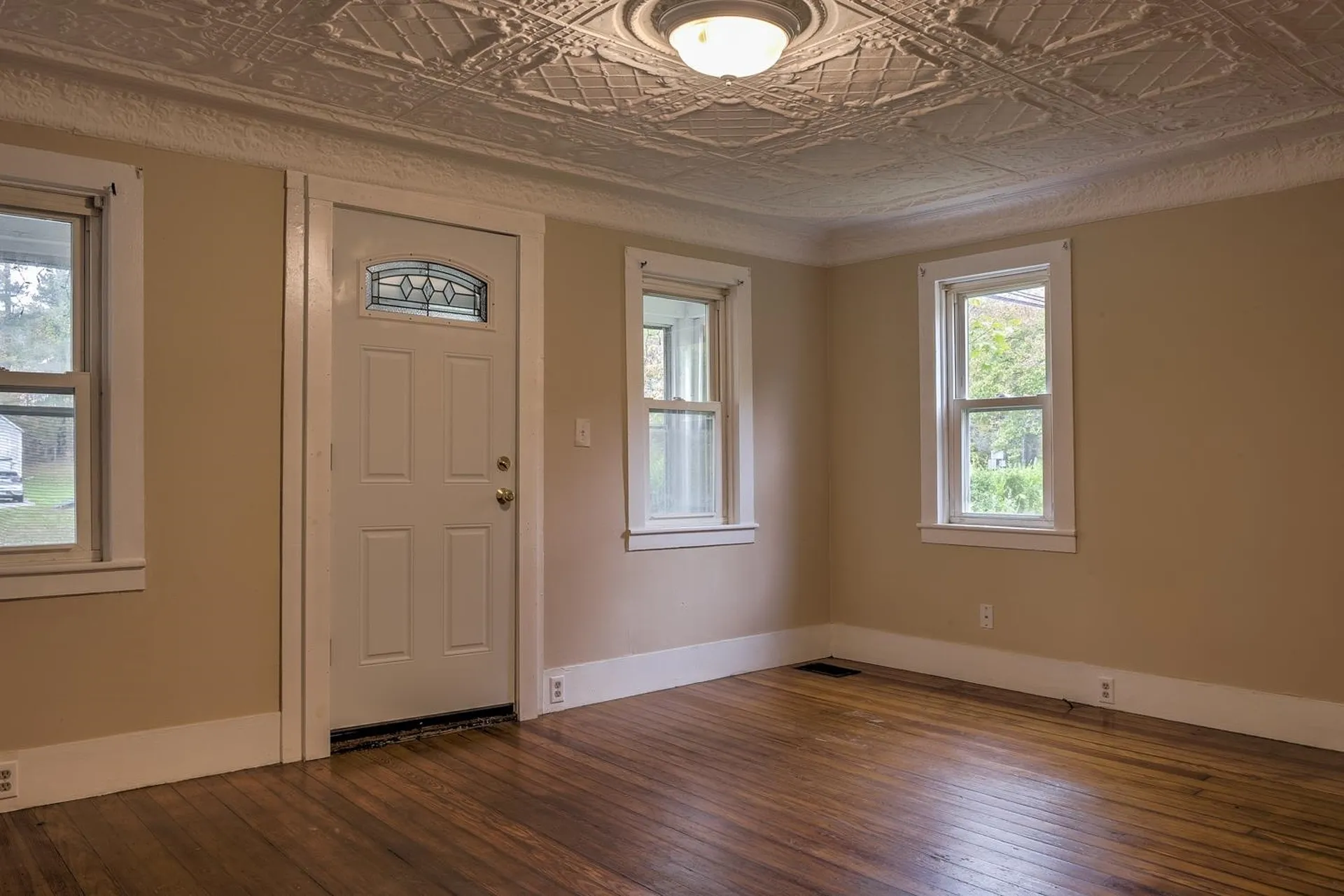 563 Washington Street Keene NH 03431