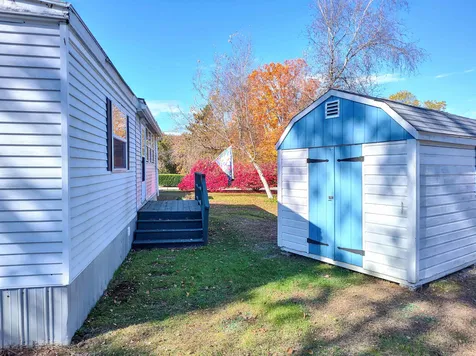 23 Hayes Park Exeter NH 03833