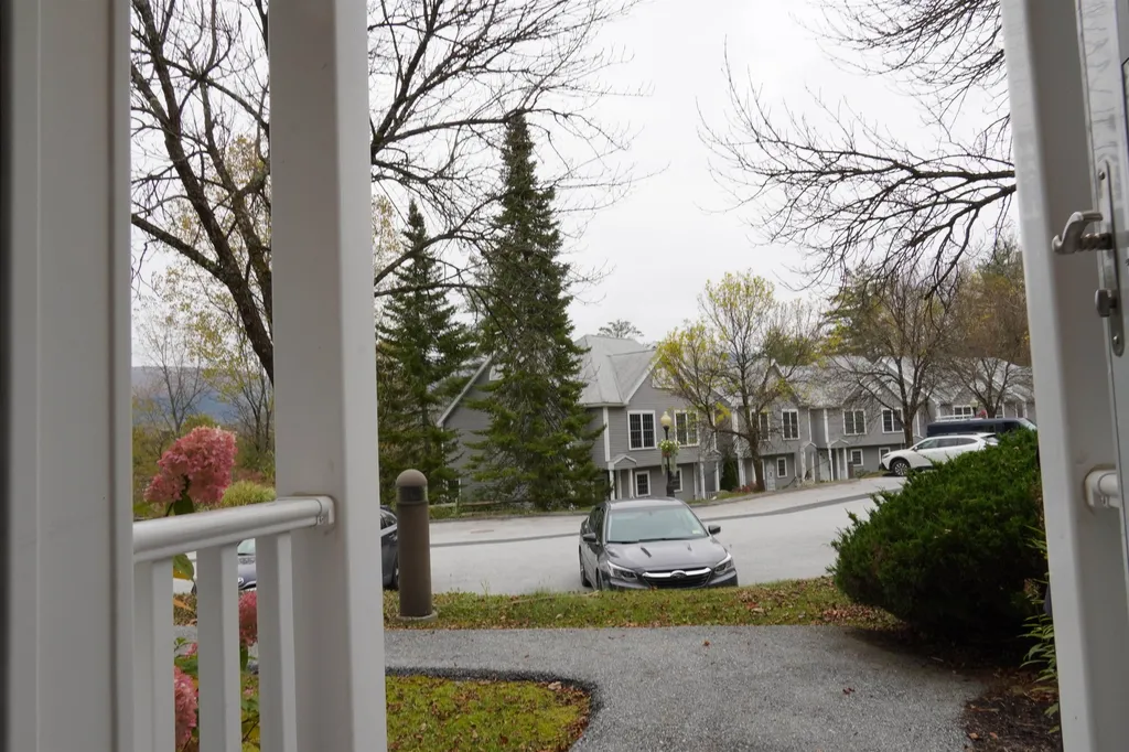 13804 Riverside Townhouses Road Manchester VT 05255