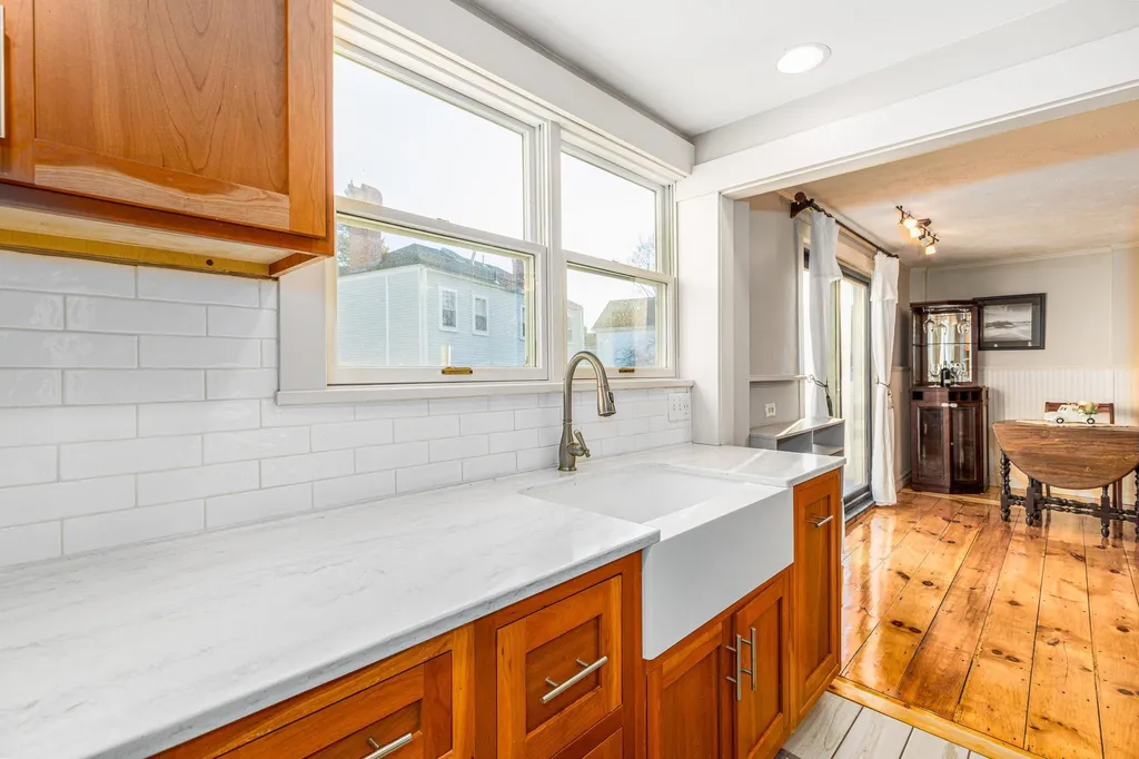 62 Kane Street Portsmouth NH 03801