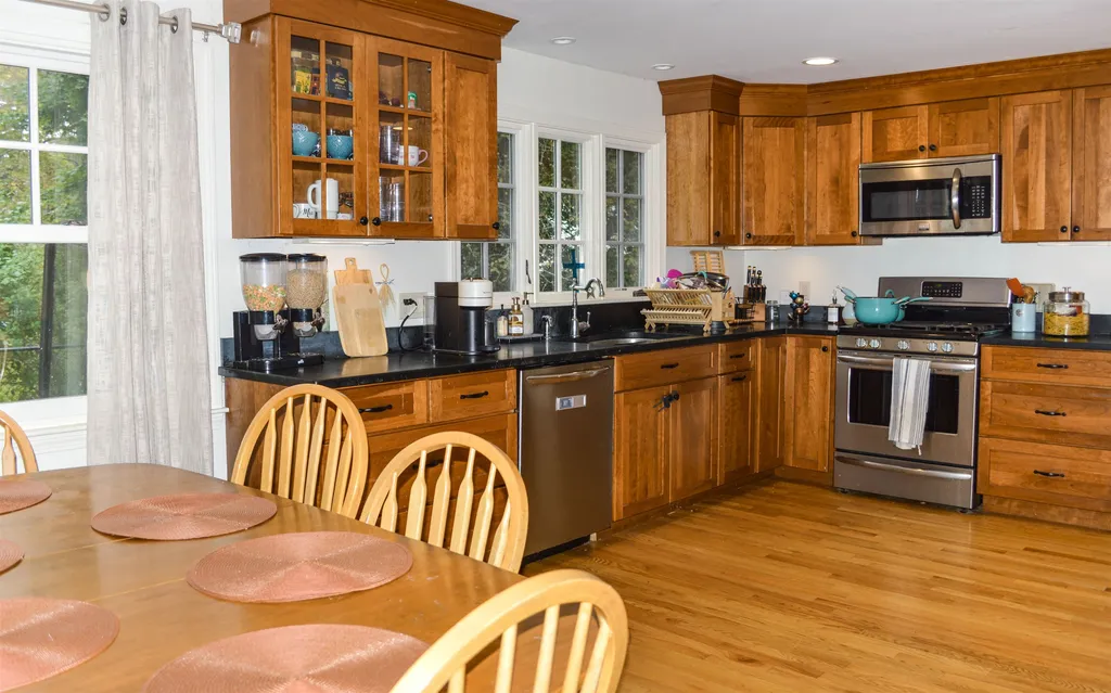 52 Greenwood Avenue Keene NH 03431