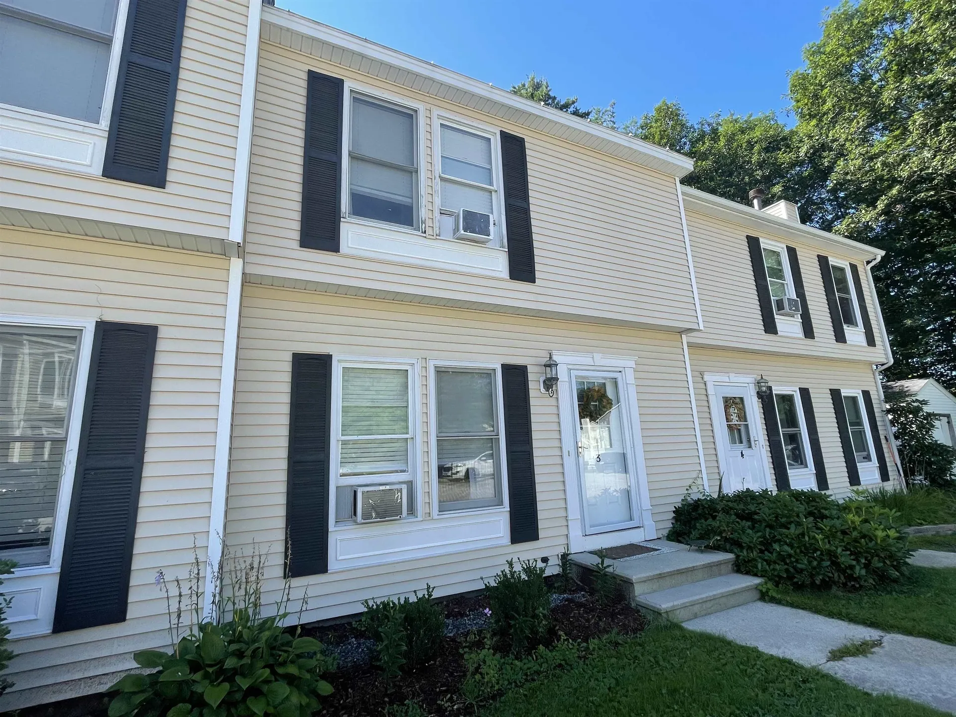 66 Preston Street Hillsborough NH 03244