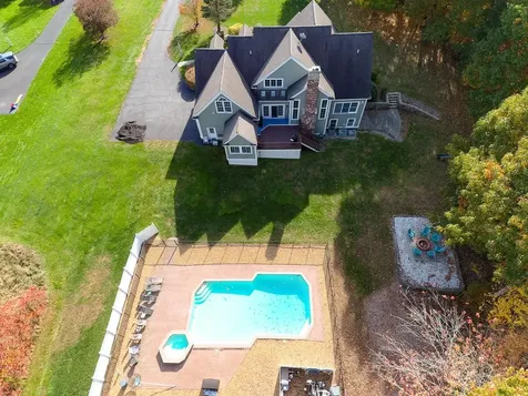 13 Evergreen Drive North Hampton NH 03862