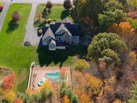 13 Evergreen Drive North Hampton NH 03862