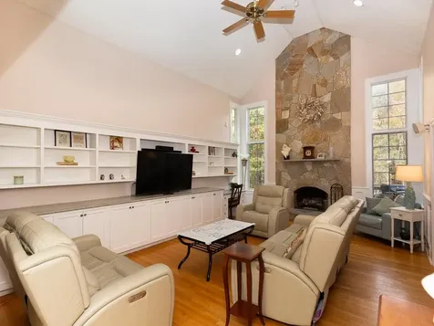 13 Evergreen Drive North Hampton NH 03862